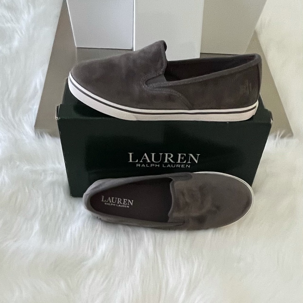Women’s shoes